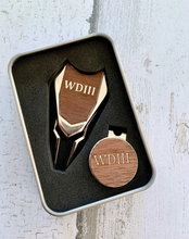 Load image into Gallery viewer, Personalized Golf Divot and Ball Marker Set