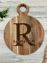 Load image into Gallery viewer, Custom Engraved Round Cutting Board Round Handle