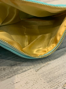 Cosmetic/make-up bags