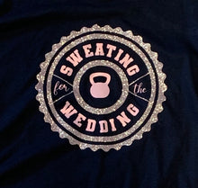 Load image into Gallery viewer, Wheel-type ring with inner ring and then &quot;sweating for the wedding&quot; in the inner part with a kettlebell in the center. In glitter pink and metallic pink vinyl
